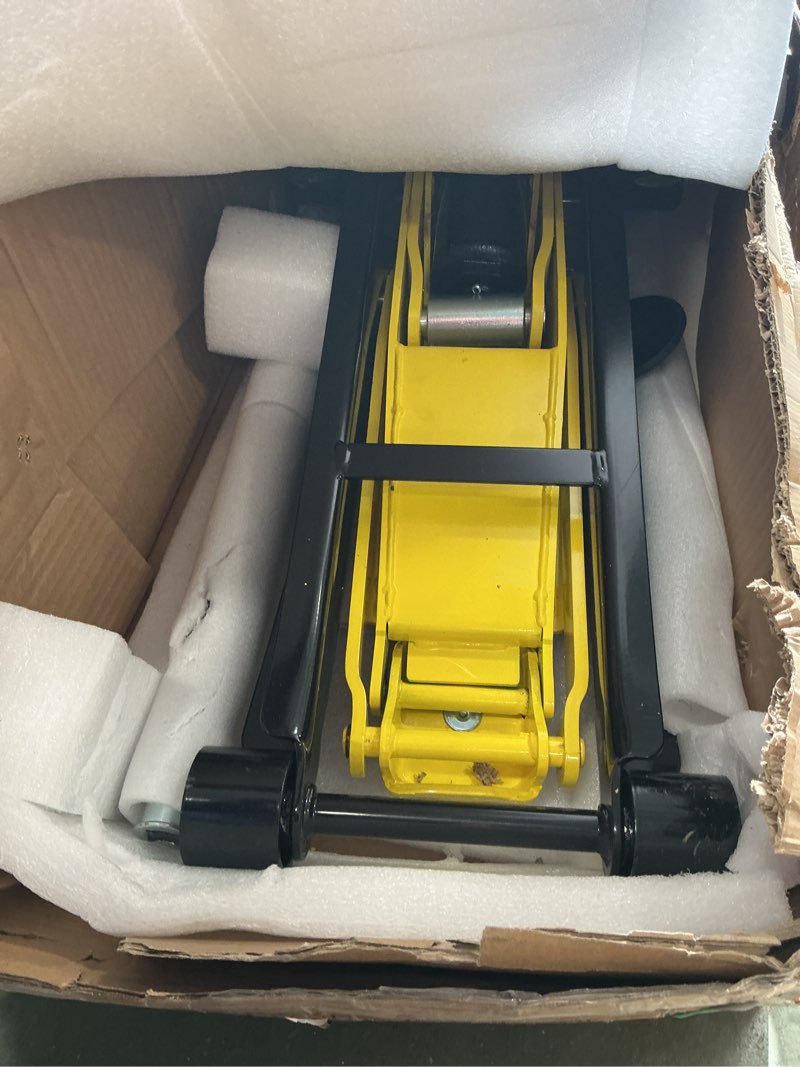 Condition photo showing Good Condition for VEVOR® < HYDRAULIC FLOOR JACKS