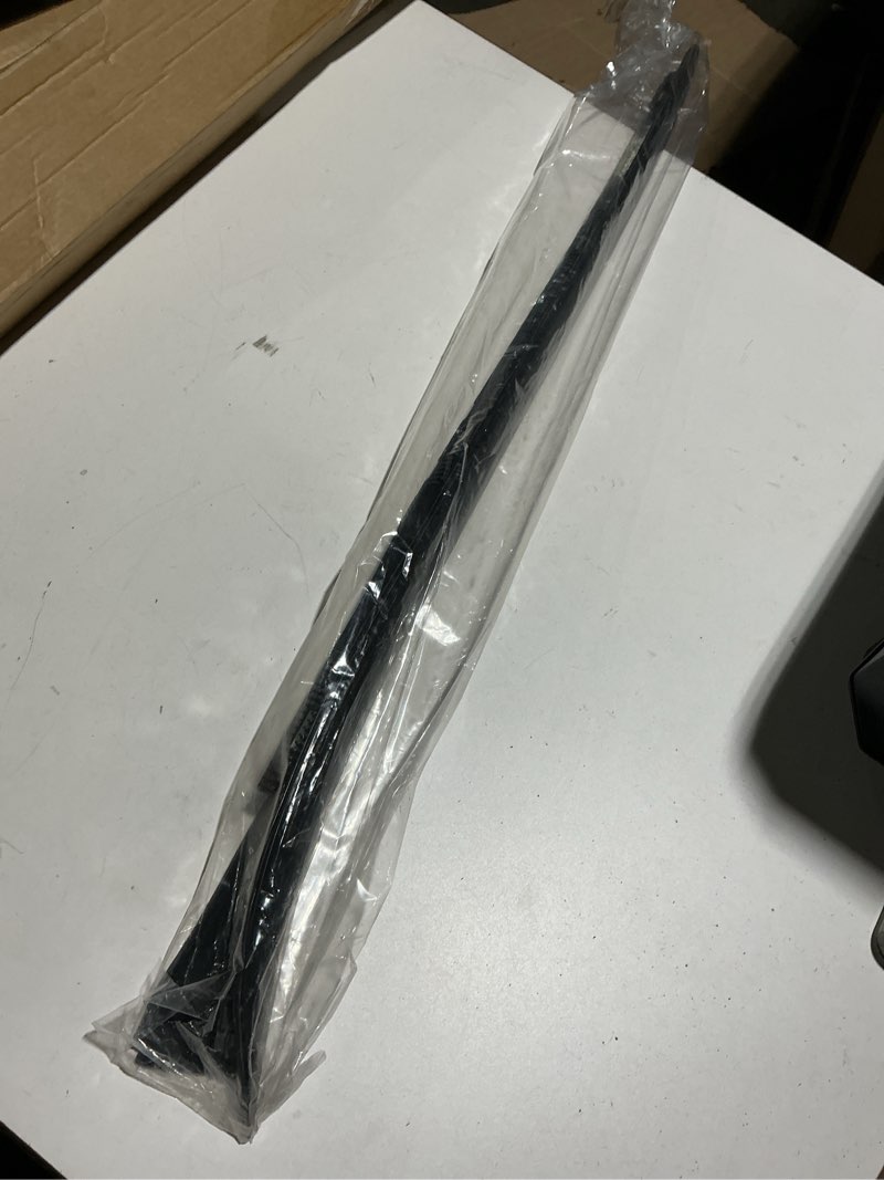 Condition photo showing Good Condition for right side windshield molding trim 73152-tl2-305 compatible for acura tsx 2011-2014