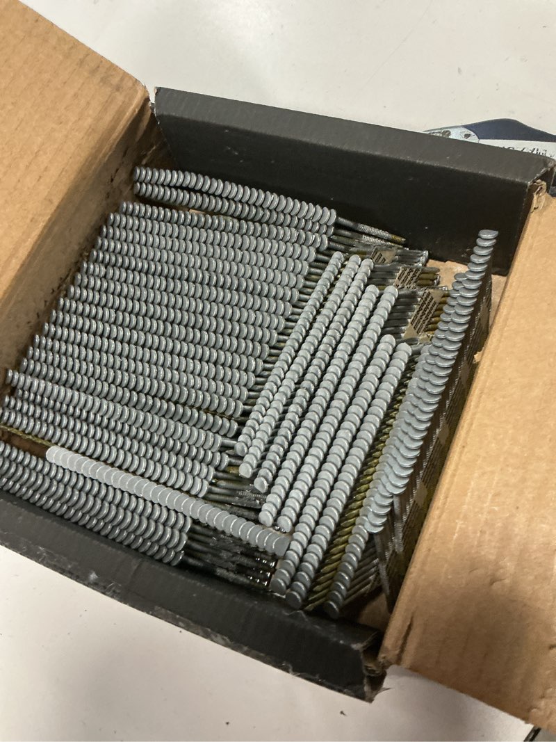Condition photo showing Good Condition for metabo hpt clipped head paper tape framing nails | 2 x .113 | hot dipped galvanized | ring shank | 2000 count | 15130mhpt