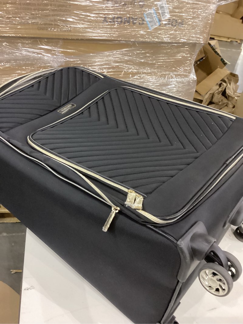 Condition photo showing As Is for Midium size luggge