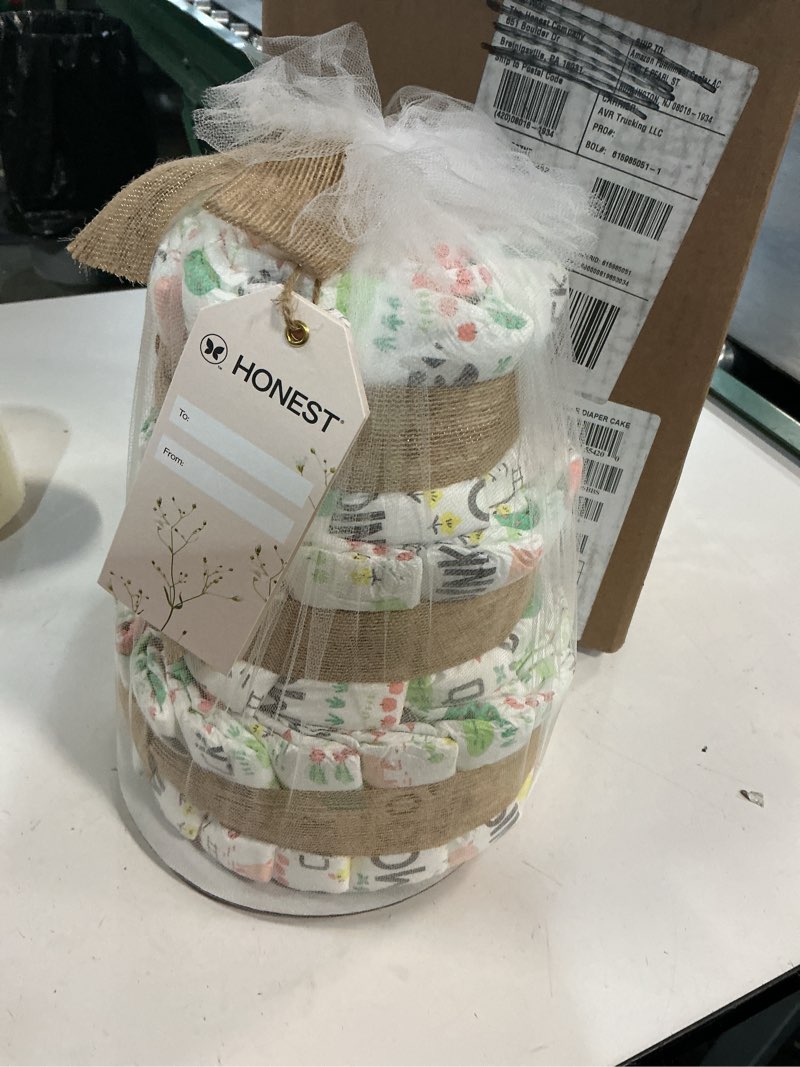 Condition photo showing New/Like New for the honest company diaper cake, diapers baby personal care plant-based wipes barnyard babies regular size 1 8-14 lbs 35 count 35 count (pack of 1) barnyard babies