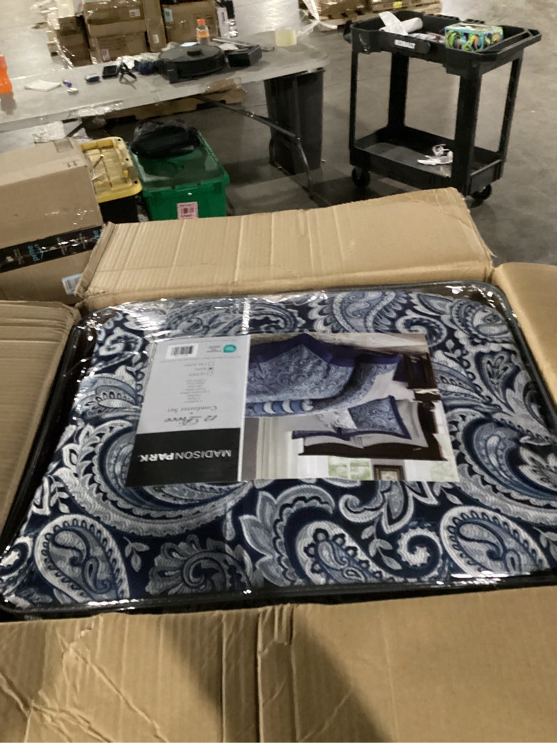 madison park aubrey cozy comforter set, faux silk jacquard paisley design - all season down alternat