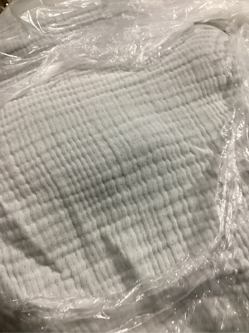 Condition photo showing As Is for linen duvet cover set quince