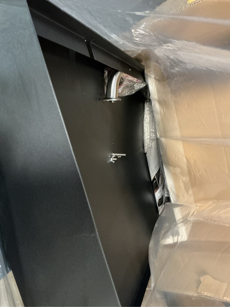 Condition photo showing Good Condition for upgrade hinged lid for blackstone 28 inch griddle, hard cover flat top lid for blackstone 28" 1517 1853 1605 1839 1856 griddle hood for black stone