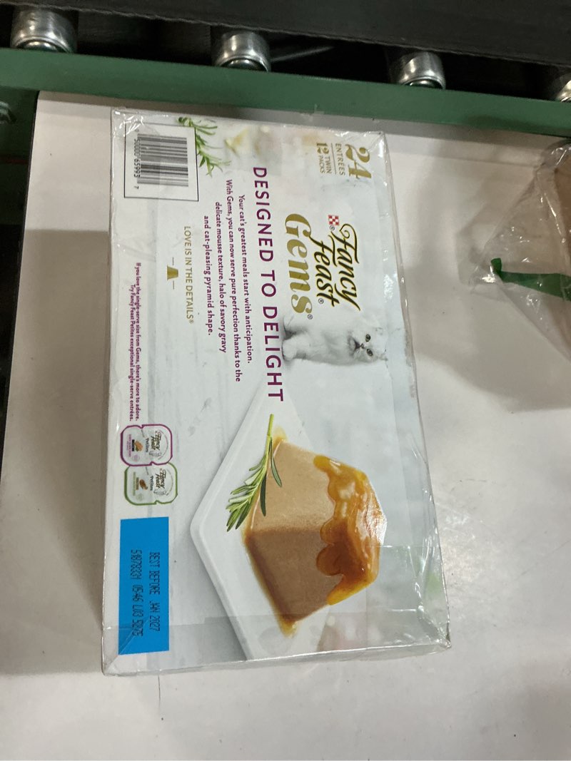 Condition photo showing New/Like New for (BB/JAN/2027) Fancy Feast Gems Pate Cat Food Mousse and a Halo of Savory Gravy Wet Cat Food Variety Pack - (Pack of 12) 4 oz. Boxes