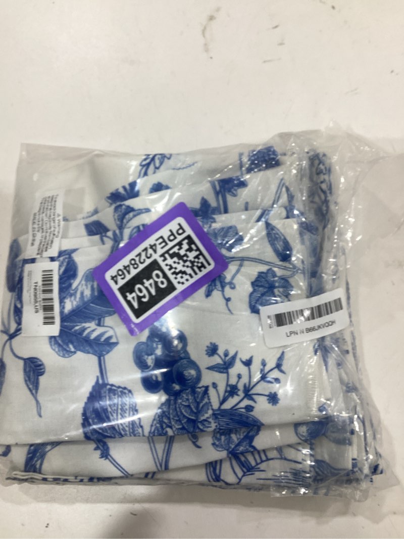 Condition photo showing New/Like New for Kochorie 12 Pieces Blue Floral Cloth Napkins, 18 x 18 Inch Reusable Soft Fabric Napkins, Washable Flower Dinner Cocktail Napkin for Spring Summer Tea Party Holiday Home Kitchen Wedding Restaurant Blue 12