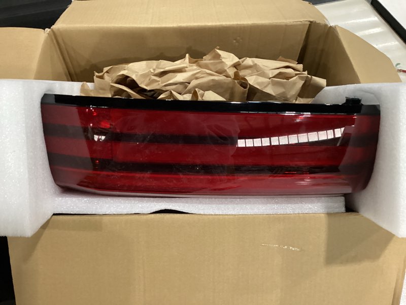 Condition photo showing Good Condition for led tail light right passenger side rear lamp compatible with toyota tundra 2022 2023 2024 2025, oe# 81550-0c130, 3 pin (rh-right passenger side)