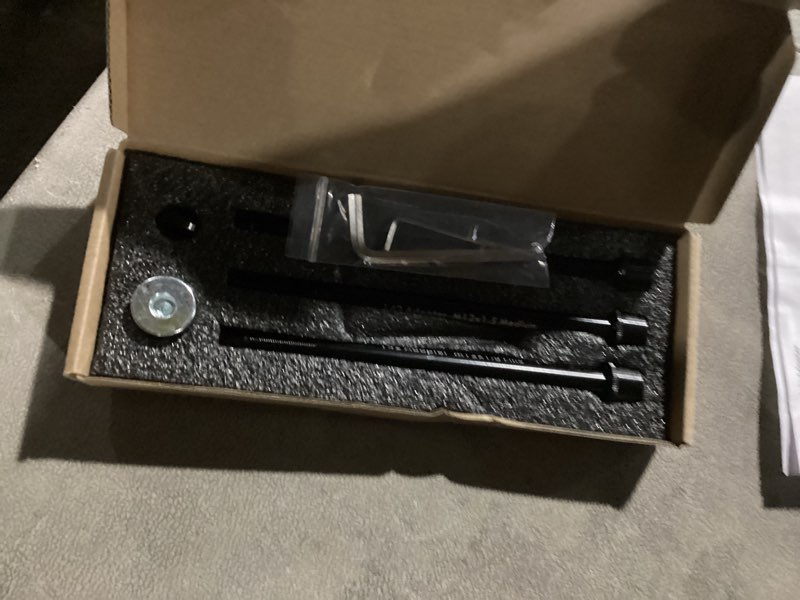 Condition photo showing Good Condition for 12x142mm Thru Axle Adapter for Wahoo KICKR SNAP Trainer, 12mm x 142mm Bike Adapter Kit with Tools, Compatible with Road & Mountain Bikes, High-Strength Material Construction, Not for 12x135/148