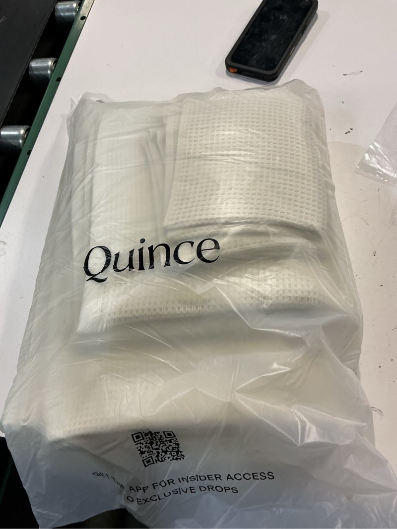 Condition photo showing Good Condition for quince turkish waffle terry bath sheet bundle ivory