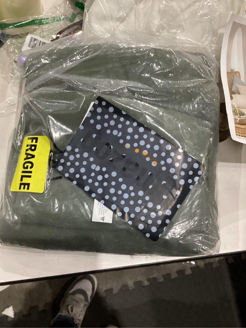 Condition photo showing As Is for Blanket 