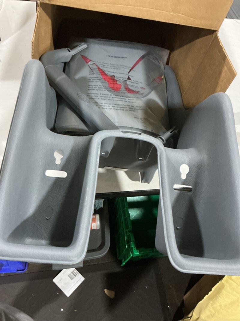 Condition photo showing Good Condition for bell cocoon 300 rear mount child bike seat — 5-point harness, spoke guard, fits 26–27 in bikes, up to 40 lbs, ages 1+