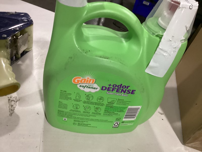 Condition photo showing Good Condition for gain super fresh blast liquid odor defense fabric softener, 140 fl oz 190 load, softening laundry conditioner for 2 in 1 freshness plus odor protection super fresh blast 140 fl oz (pack of 1)