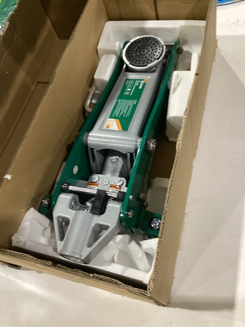 Condition photo showing New/Like New for sata 1.5-ton (3,300 lb) aluminum & steel hybrid jack, portable design with dual-piston quick lift pump, tested for 1.5x overload for ultimate safety 1.5t aluminum / steel