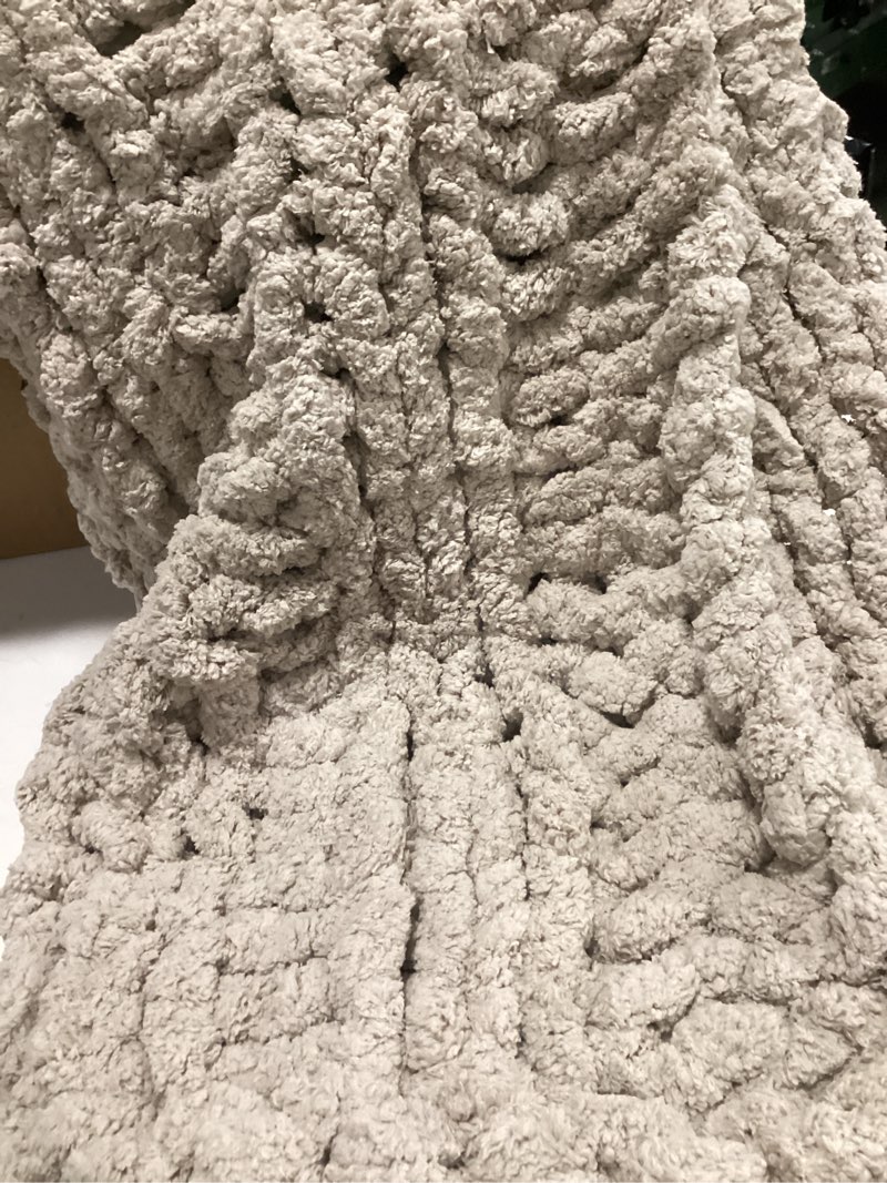 Condition photo showing Good Condition for WRENSONGE Chunky Knit Blanket Throw Taupe Large Soft Fluffy Cable Knit Crochet Throw 100% Hand Knitted Blanket for Couch Bed(50"x60")