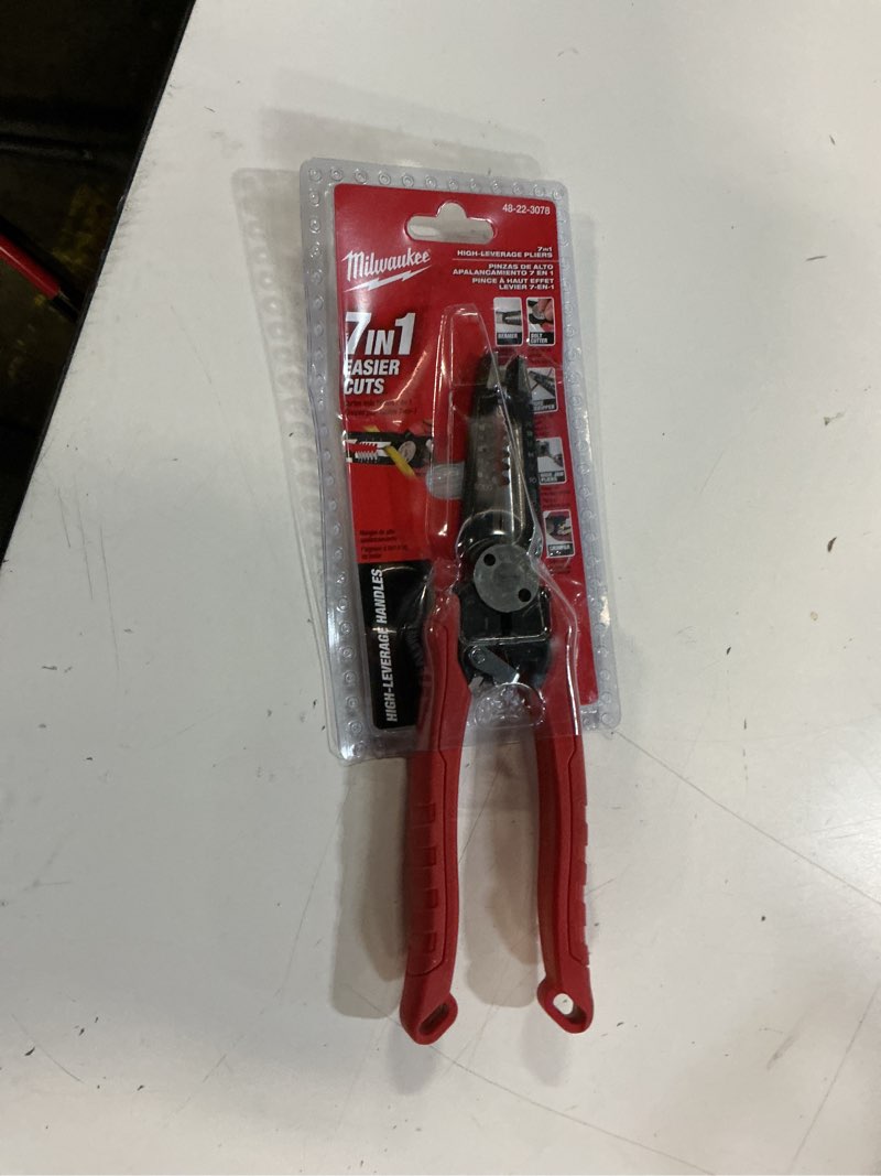Condition photo showing Good Condition for 9 in. 7-in-1 high leverage combination pliers