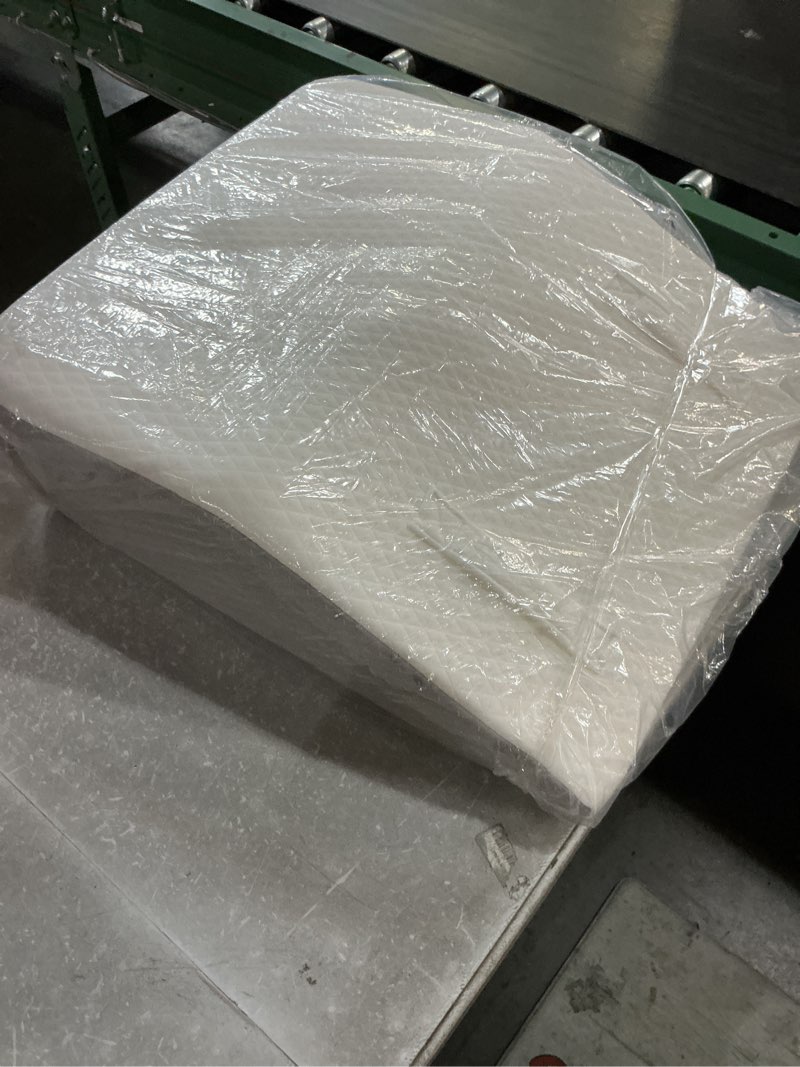Condition photo showing Good Condition for ebung memory foam leg elevation pillow - support pillow to raise feet for better elevation, circulation, leg swelling wedge design for comfort and recovery