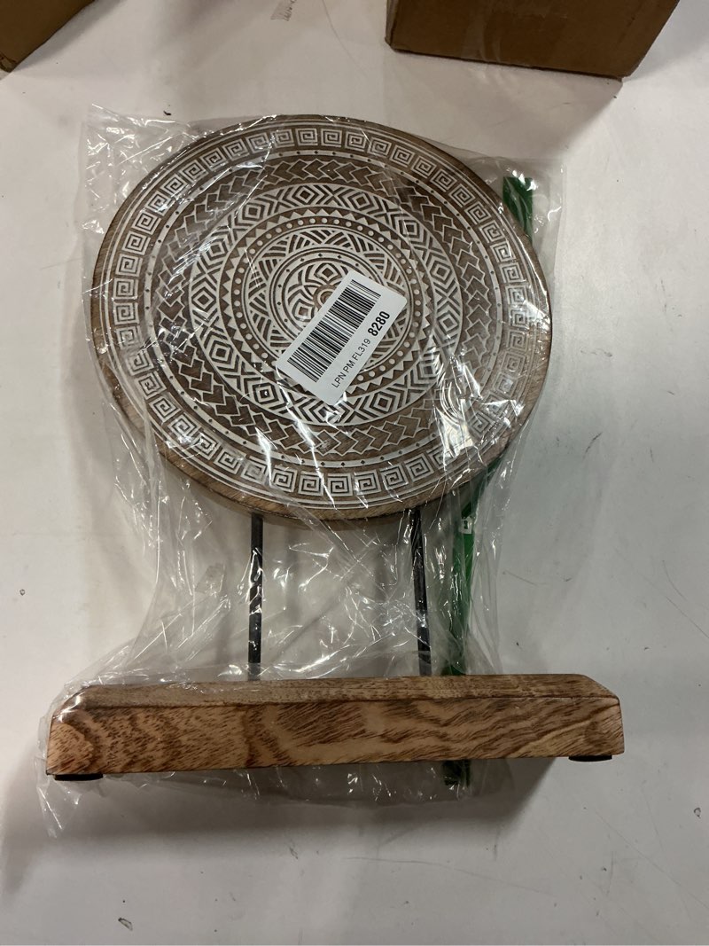 Condition photo showing Good Condition for VANIYA CRAFTS® Wooden Carved Handmade Engraved Table Decor Table Sculpture Home Decor Statue for Living Room, Bedroom, Office Desktop, Cabinets, Shelf Decor (Natural White) Natural White 3