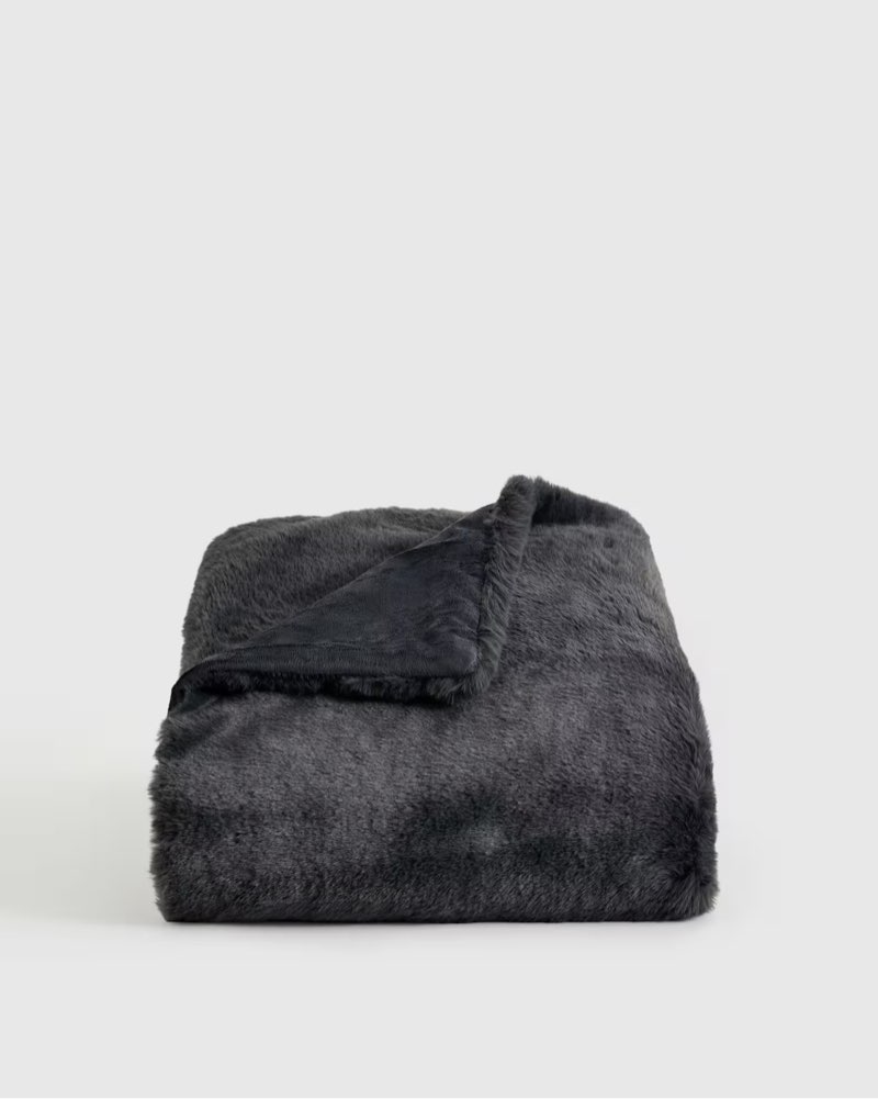 Luxury Faux Fur Throw ( 50*60)