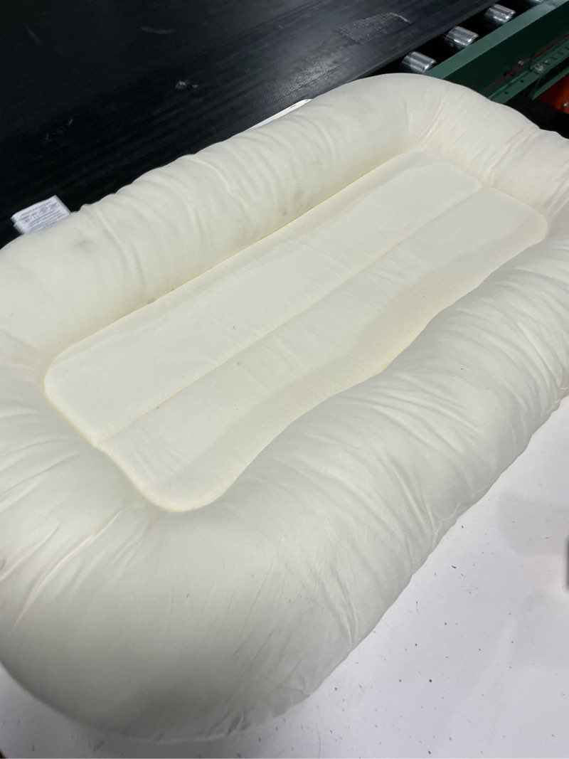 Condition photo showing As Is for tumbona para bebés de 0 a 24 meses, cojín de apoyo infantil de algodón suave y transpirable para tiempo boca abajo y juego, tumbona infantil portátil, artículos esenciales para bebés para | soft breathable cotton infant support cushion for tummy time & play, portable infant lounger - cloud white (cover included)