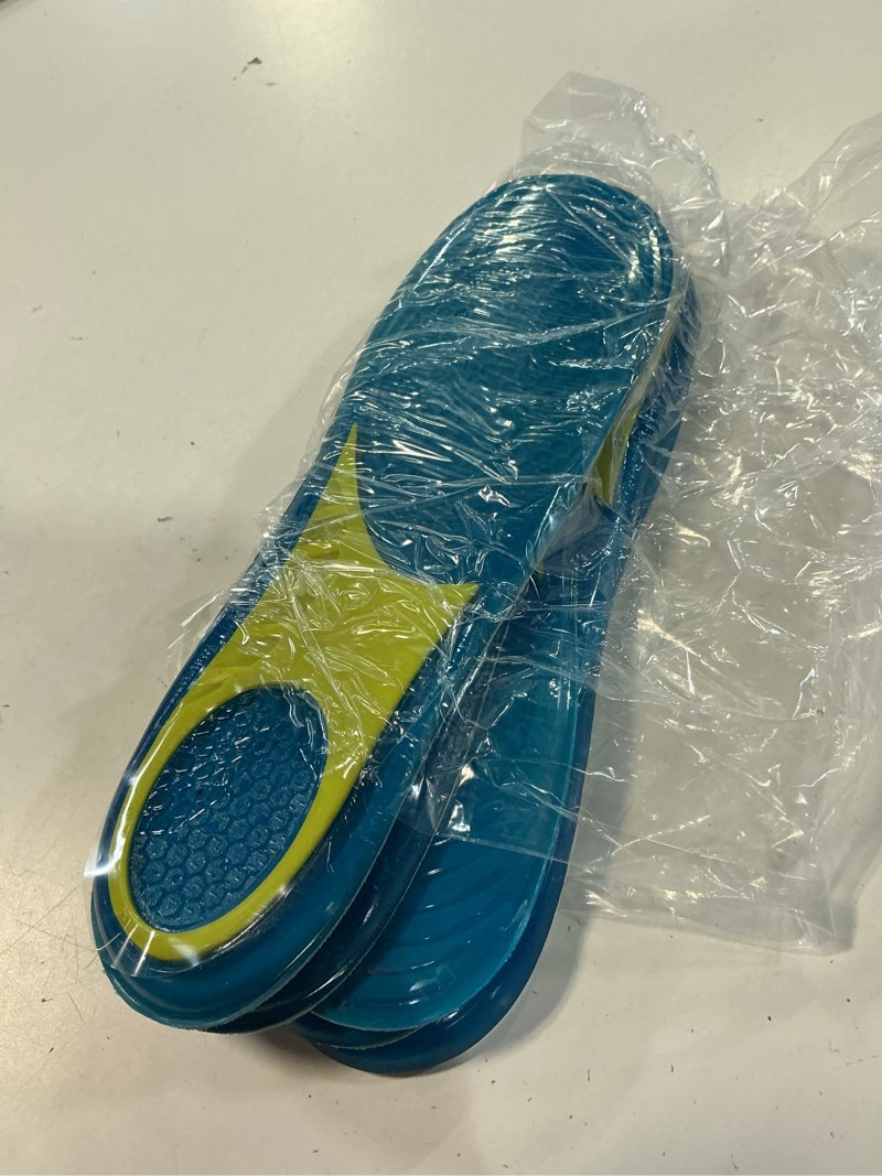 Condition photo showing Good Condition for (6pcs)japan daiso gel insoles(l)