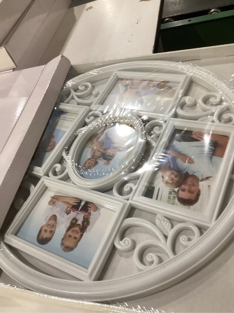 Condition photo showing New/Like New for MKUN 2Pack of 4x6 Wall Photo Collage Frames - Round Circular Circle Wall Hanging Picture Collage Frame with Leaf Decoration, 5- Opening (White)