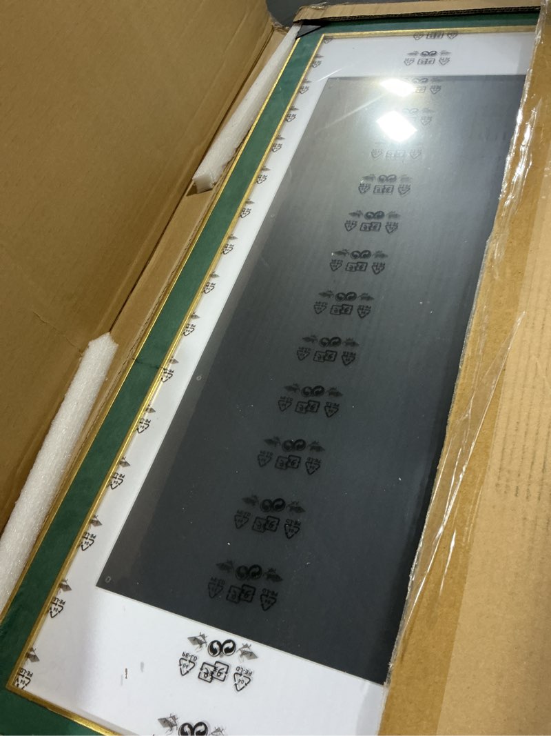 Condition photo showing Good Condition for suede 20x30 frame - single frame, christmas elegant green 20 x 30 poster frame with mat for 18x24, 20x30 picture frames for artwork, puzzles, photos and movie posters green 20" x 30" / 18" x 24" mat