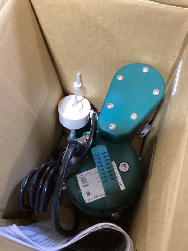 Condition photo showing Good Condition for zoeller 1/3-hp 115-volt 42-gpm cast iron submersible sump pump