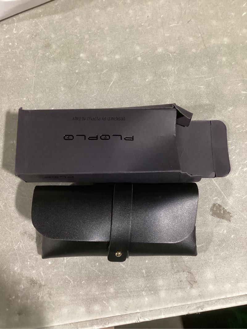 Condition photo showing New/Like New for PLOPLO Matrix Niobe Sunglasses For Women Men UV Protection Gray