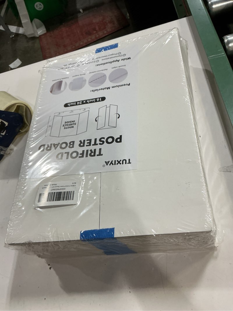 Condition photo showing New/Like New for Trifold Poster Board,24 Pack 24" x 16" White Corrugated Poster Boards,Display Board,Perfect for School Projects, Science Fairs, Event Displays, and Business Presentations 24P