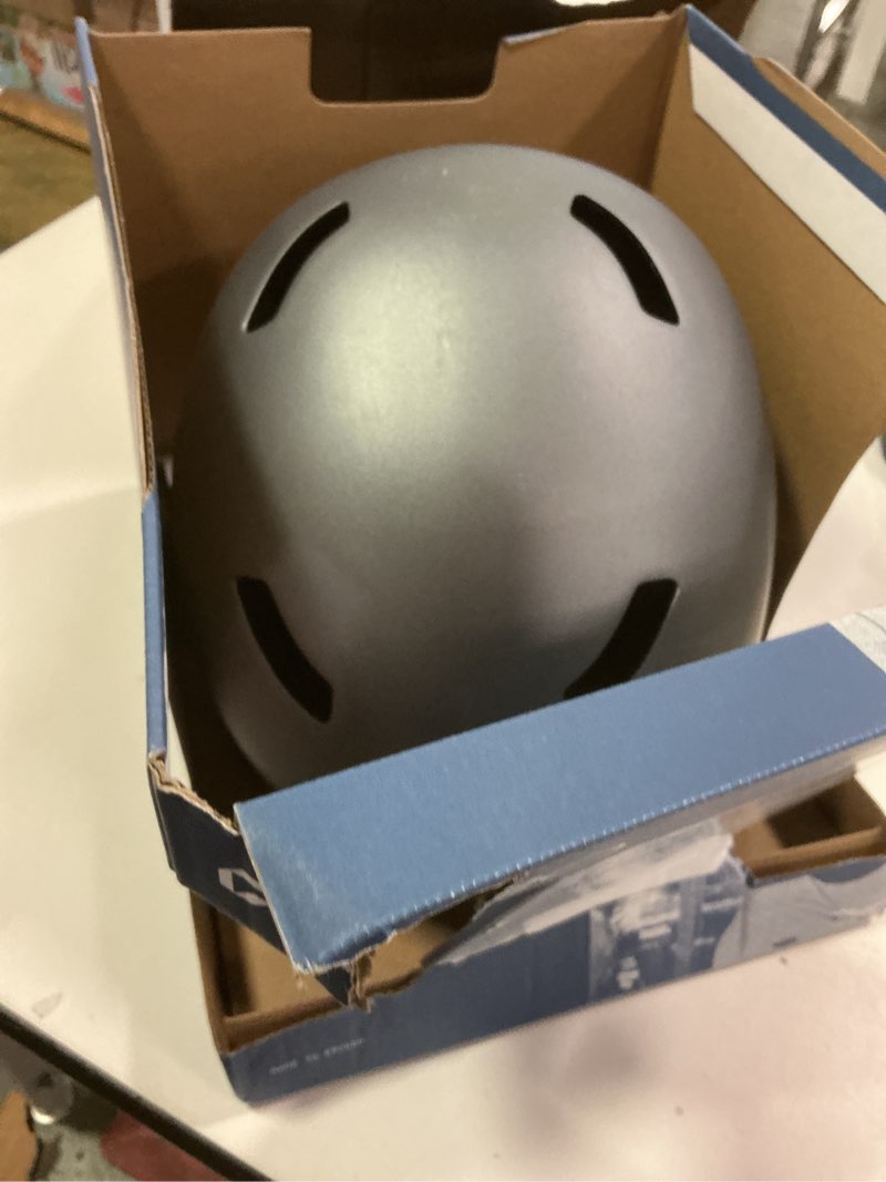 Condition photo showing Good Condition for Giro Ledge MIPS Helmet