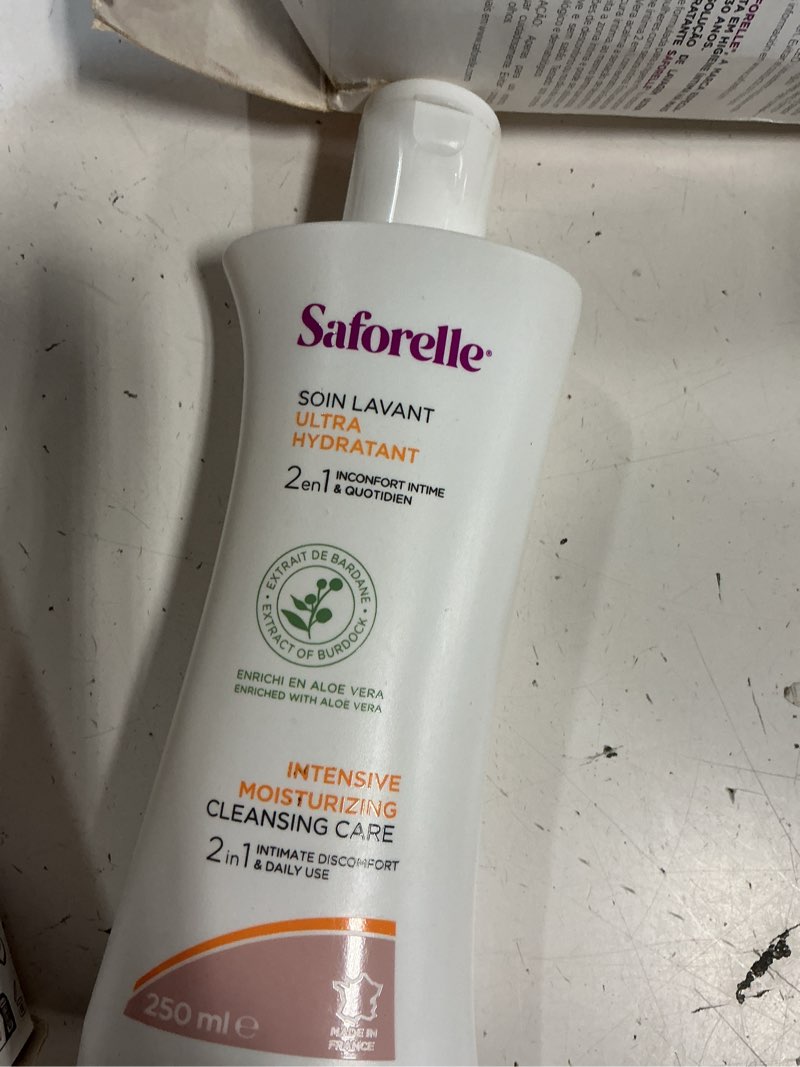 Condition photo showing New/Like New for (expirtion 10/2027) saforelle intensive moisturizing cleansing care - 250 ml - feminine wash with burdock extract for soothing daily cleansing 8.45 fl oz (pack of 1)