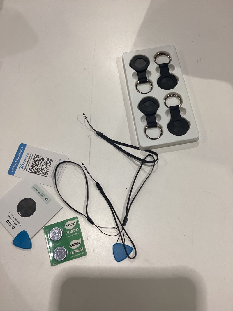 Condition photo showing New/Like New for air tags for android,air tags-4 pack android,air tracker tags with 4 case,2 year battery life,google find trackers for google's find hub app,ip65 waterproof luggage air tracker tag for keys black-4