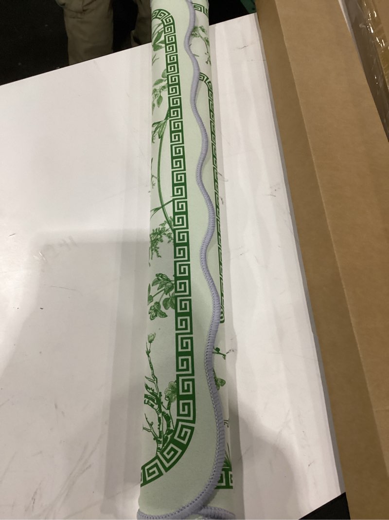 Condition photo showing Good Condition for 33.5x33.5 Inch Square Mahjong Mat for Table Domino Rubber Standard Scalloped Edges Chinoiserie Mahjong Mat Anti Slip Playmat for Poker Mah-Jong Board Dominoes Card Games (Green)