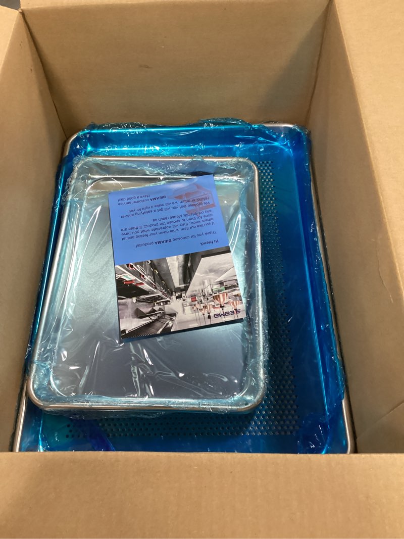 Condition photo showing Good Condition for bieama baking sheet pans set of 4, 2 half sheet pans perforated & 2 quarter size, aluminum heavy duty cookie sheets for roasting perforated half size set of 4