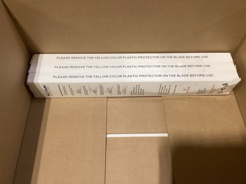 Condition photo showing Good Condition for motium oem quality premium all-season windshield wiper blades (16"+14"+14" pair for front windshield)… 16"+14"+14" (for front windshield)