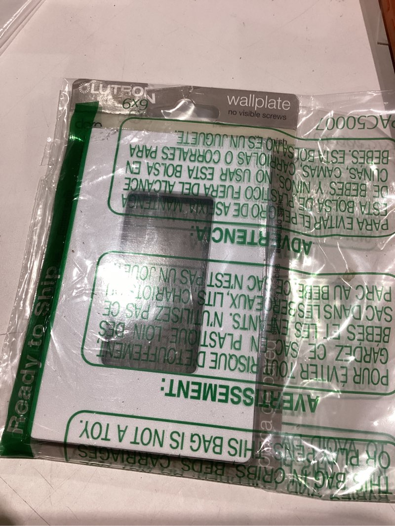 Condition photo showing Good Condition for Lutron Claro Light Switch Cover Plate, 1 Gang Wallplate, for Decorator Light Switches, Rocker Light Switch Cover, Outlet Cover, Screwless Switch Plate Cover, Satin, SC-1-SW, Snow Snow 1 Pack