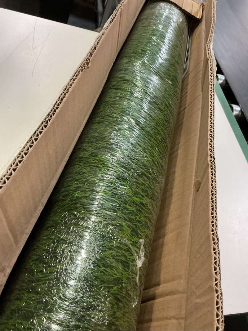 Condition photo showing Good Condition for vevor artifical grass turf, 3 x 5 ft thick grass rug indoor outdoor, 1.38" realistic synthetic grass mat with drainage holes, perfect for patio garden lawn home backyard dog mats