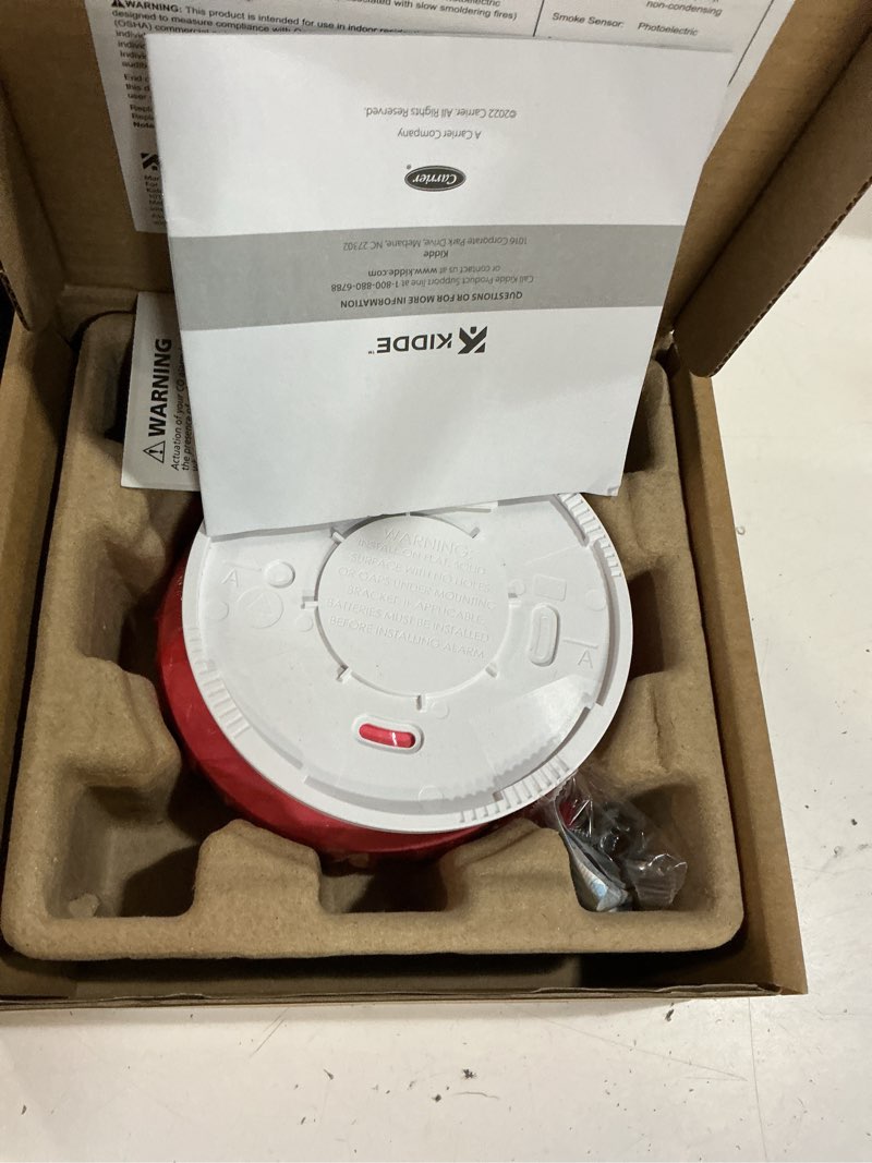 Condition photo showing New/Like New for kidde smoke & carbon monoxide detector, aa battery powered, led warning light indicators, 1 pack 1 pack 6th edition