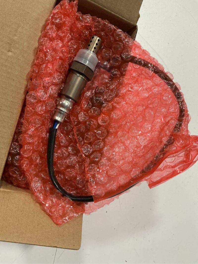 Condition photo showing Good Condition for o2 sensor 234-4668 2pcs oxygen sensor replace 15284, 02 sensor for cadillac for escalade, for chevy for malibu for silverado for suburban, for gmc for sierra for yukon, for pontiac for g6