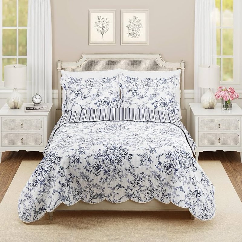 garden toile 3-piece reversible quilt set - lightweight coverlet set, floral vintage quilted bedding