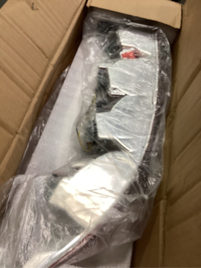 Condition photo showing New/Like New for Rear Bumper Lights Compatible with Q5 2009-2016 Right and Left Side Bumper Tail Lights 8R0945095 8R0945096