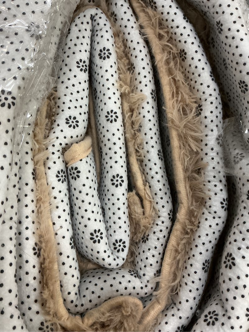 Condition photo showing As Is for 8x10 area rug for living room:ultra soft fluffy shag beige rugs,large fuzzy plush indoor non slip carpet washable rug for bedroom kids nursery office dorm modern decor(beige 8'x10')