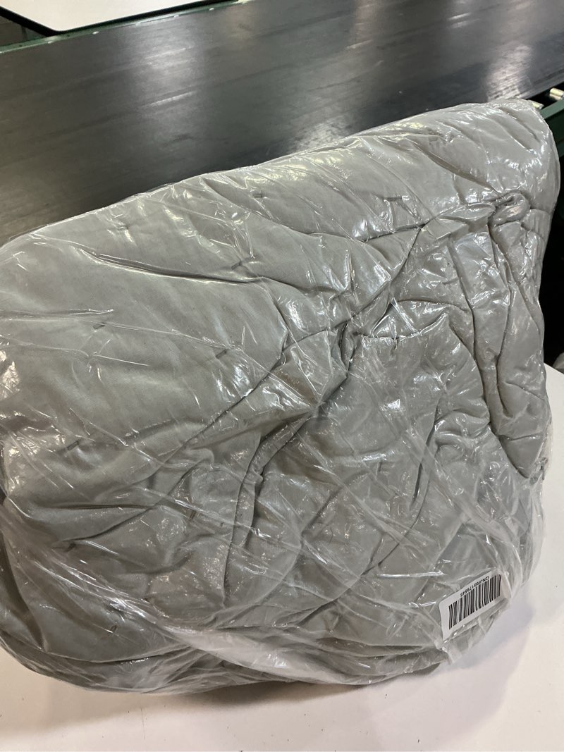 Condition photo showing Good Condition for european linen dream quilt, king/cal king, mist