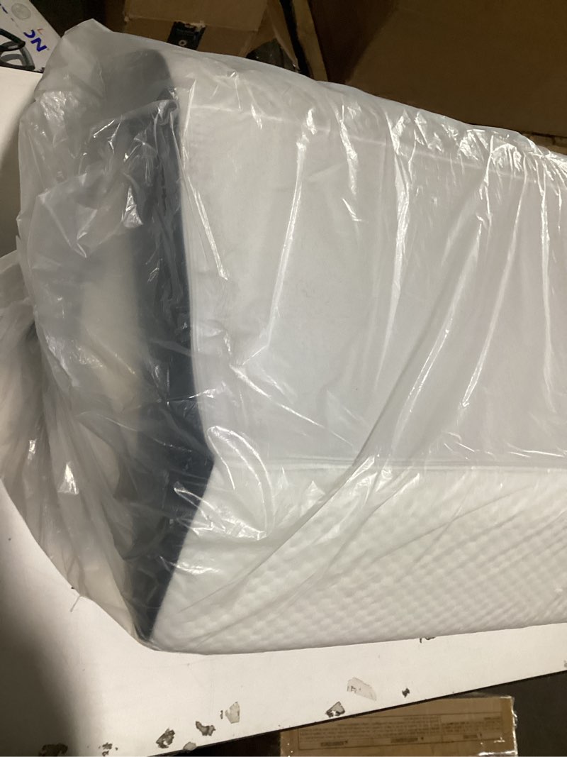Condition photo showing New/Like New for Queen Size Mattress, 12 Inch Hybrid Memory Foam Queen Mattress in a Box with Pocket Springs for Motion Isolation Pressure Relief, Medium, CertiPUR-US Queen 12 Inch
