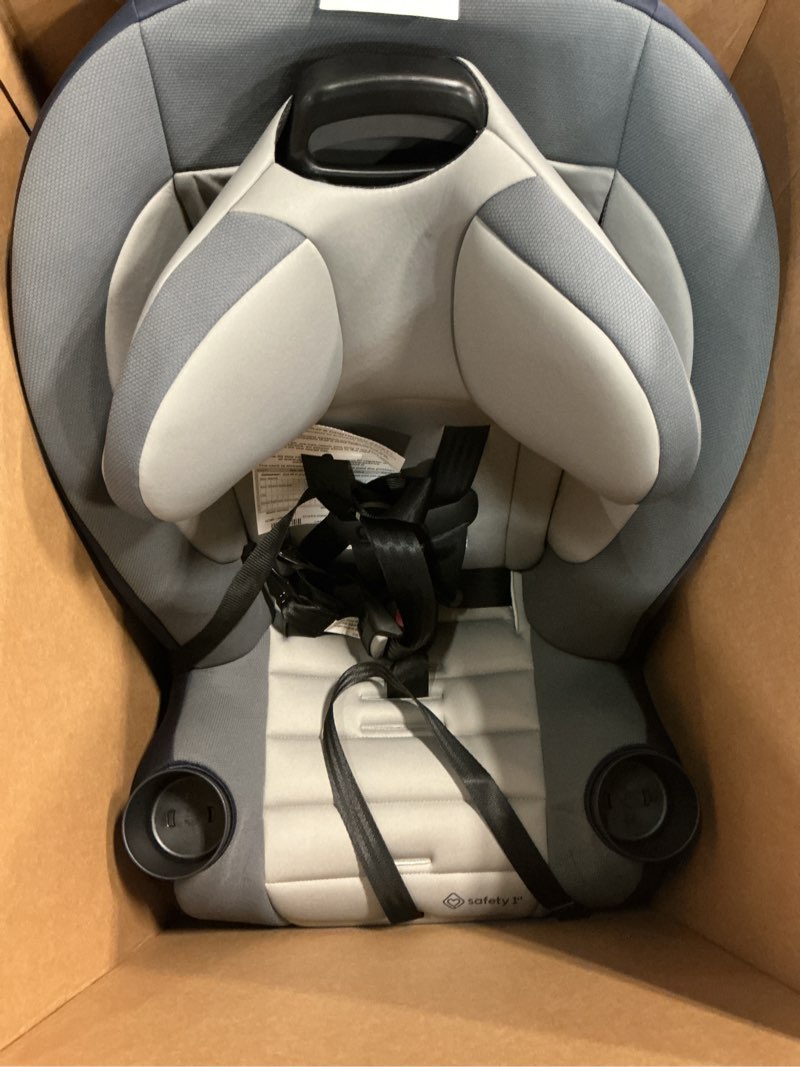 Condition photo showing Good Condition for Safety 1st Ellaris 3-in-1 Convertible Car Seat, Slim Fit Design, Rear & Forward-Facing, 5-Position Headrest, 3-Across Fit, Travel-Friendly with Machine-Washable Seat Pad, London Blue