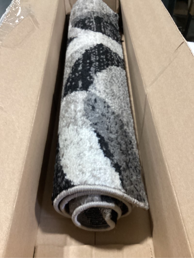 Condition photo showing Good Condition for rugshop contemporary abstract circles perfect for high traffic areas of your living room,bedroom,home office,kitchen area rug 2' x 3' gray 2' x 3' (rectangular) grey