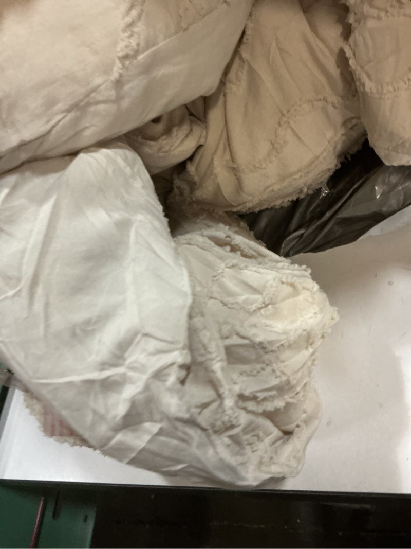 Condition photo showing As Is for Full Size Comforter Set - Khaki Boho 3-Piece Bedding, Soft & Warm, Lightweight, Hypoallergenic, Machine Washable, Seasons, Farmhouse Bohemian Style Khaki Full