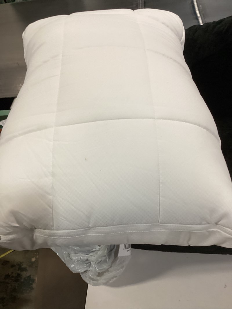 Condition photo showing Good Condition for Allied Home LLC Super Puff Pillow - White Jumbo