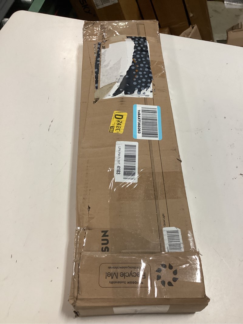 Condition photo showing New/Like New for vivosun 2ft grow lights for indoor plants full spectrum, led plant lights 120w(8 x 15w), t5 grow light strip for seed starting, greenhouse, hydroponics, sgs compatible, linkable, 5000k, 8-pack white 2ft-8 pack