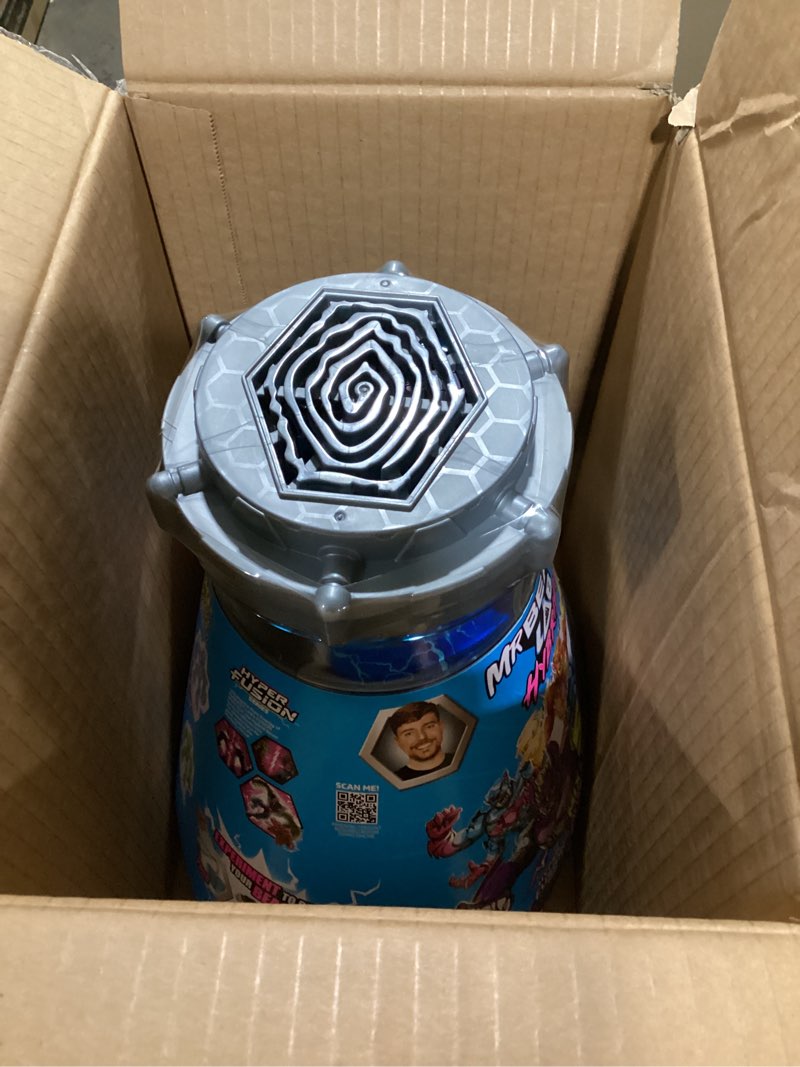 Condition photo showing Good Condition for MRBEAST LAB Hybrids Mega Pack, Reveal Different Beast Parts to Create 5 Mix & Match Action Figures, Including a Mega Torso Panther Experiment to Reveal Their Real Colors, Collect 30+ Beasts 5 Pack